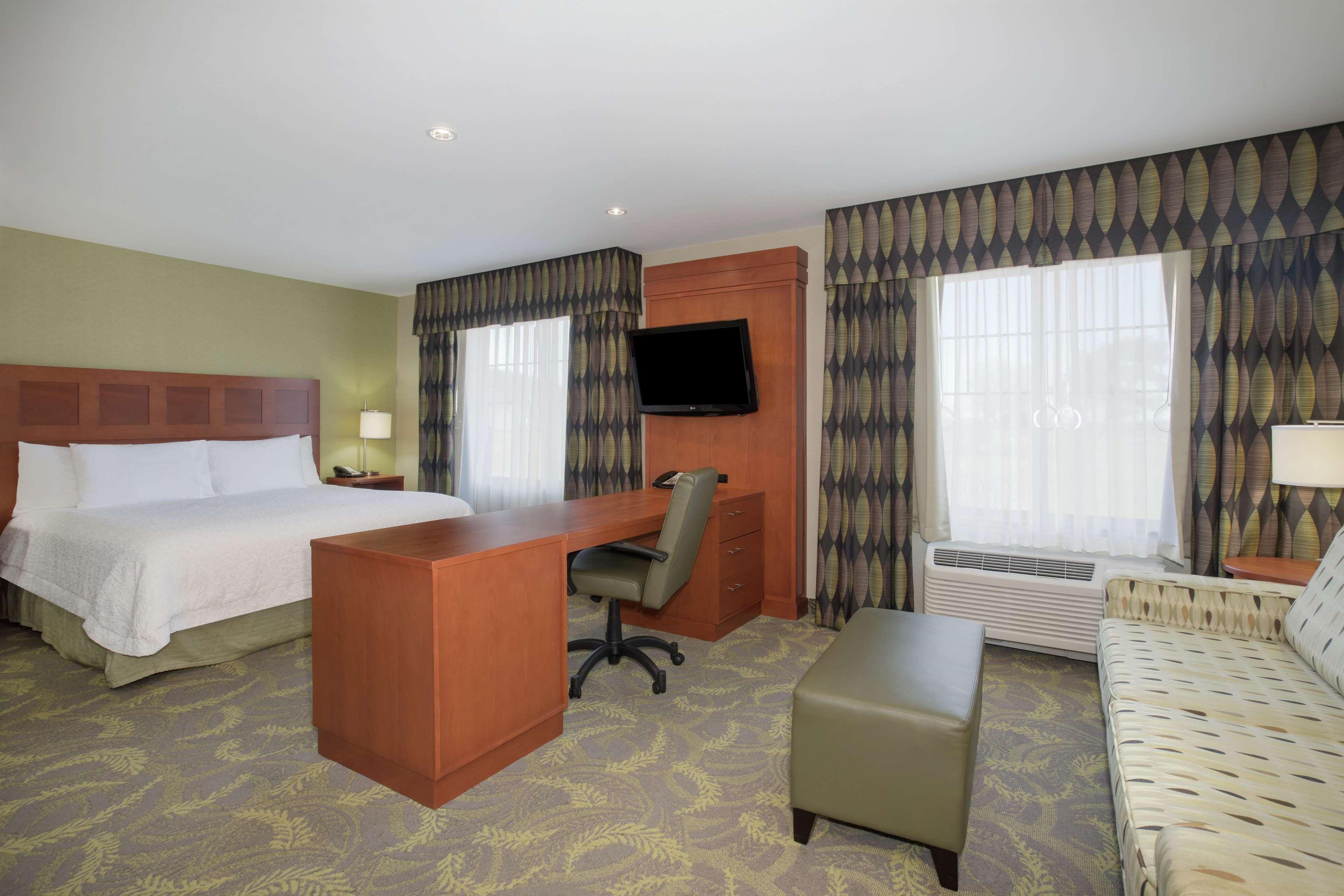 Hampton Inn & Suites Astoria Eksteriør bilde