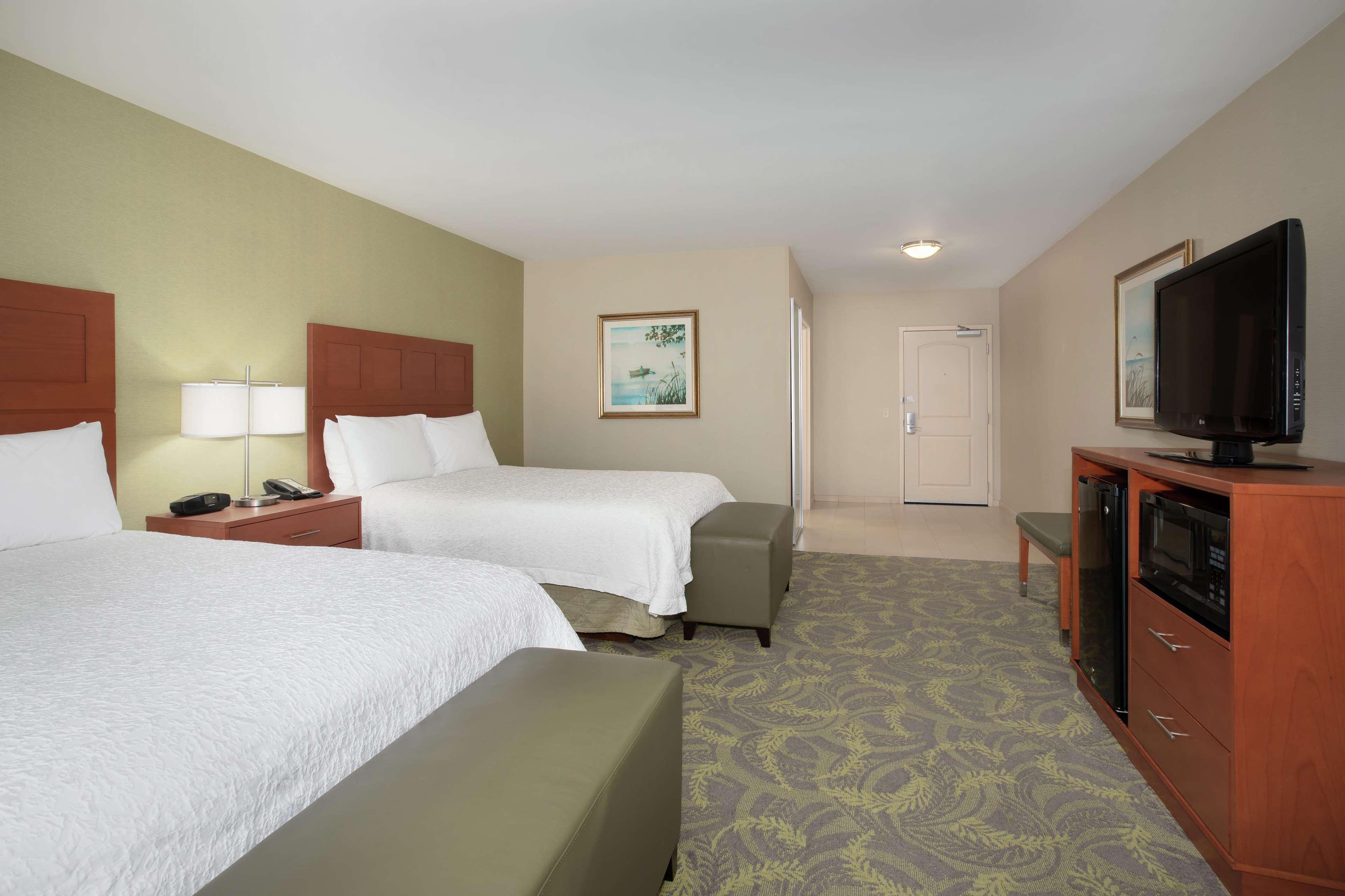 Hampton Inn & Suites Astoria Eksteriør bilde