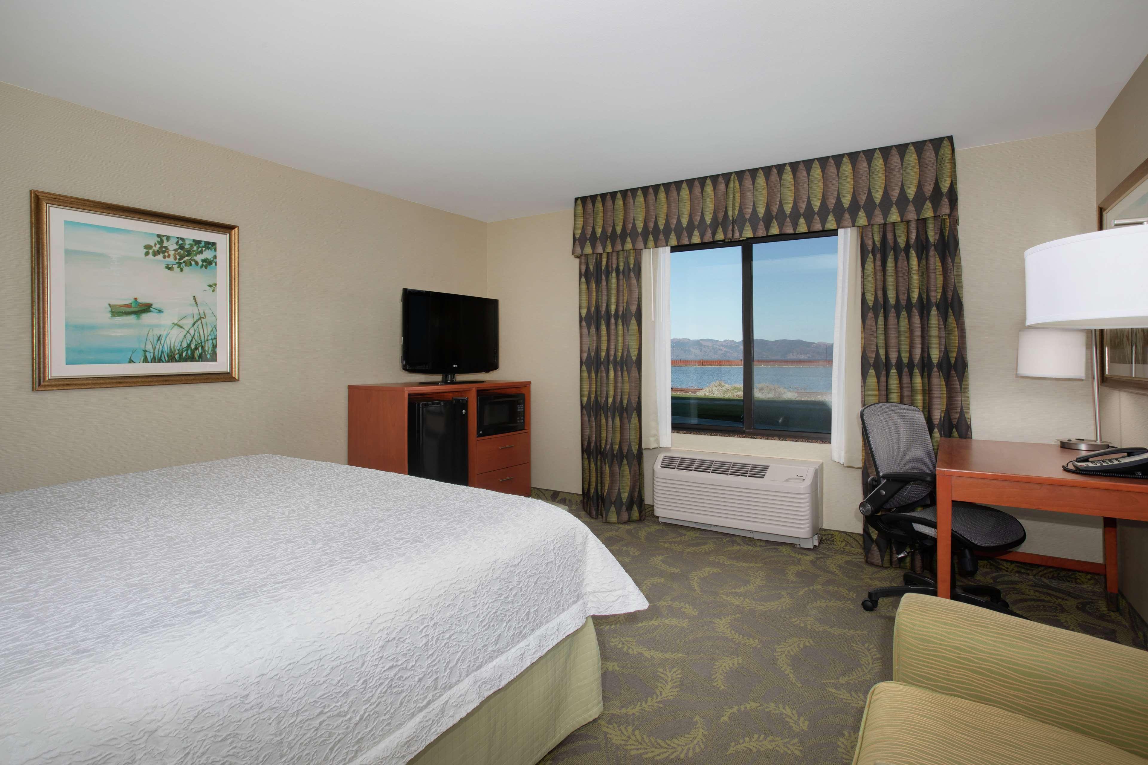 Hampton Inn & Suites Astoria Eksteriør bilde