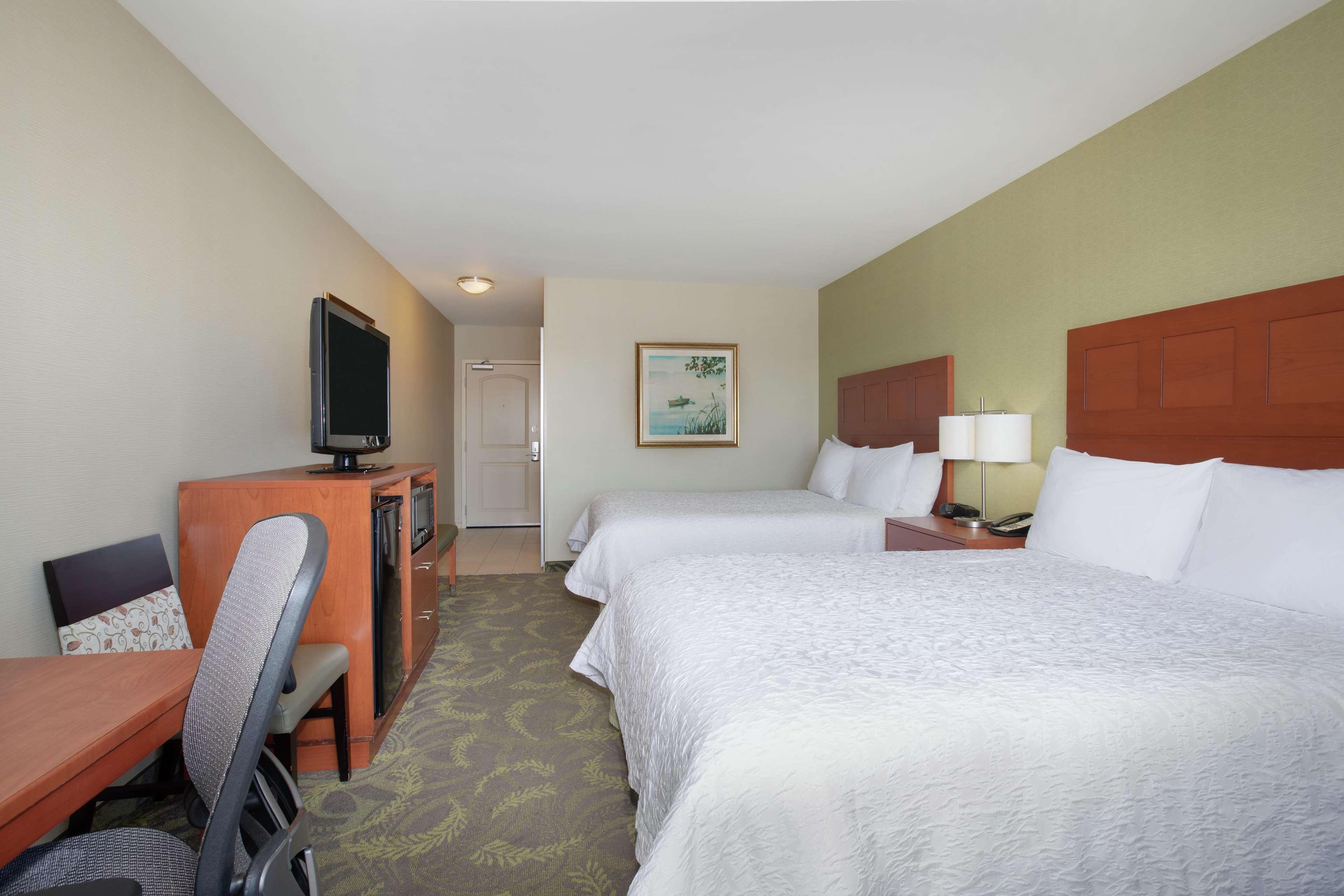 Hampton Inn & Suites Astoria Eksteriør bilde