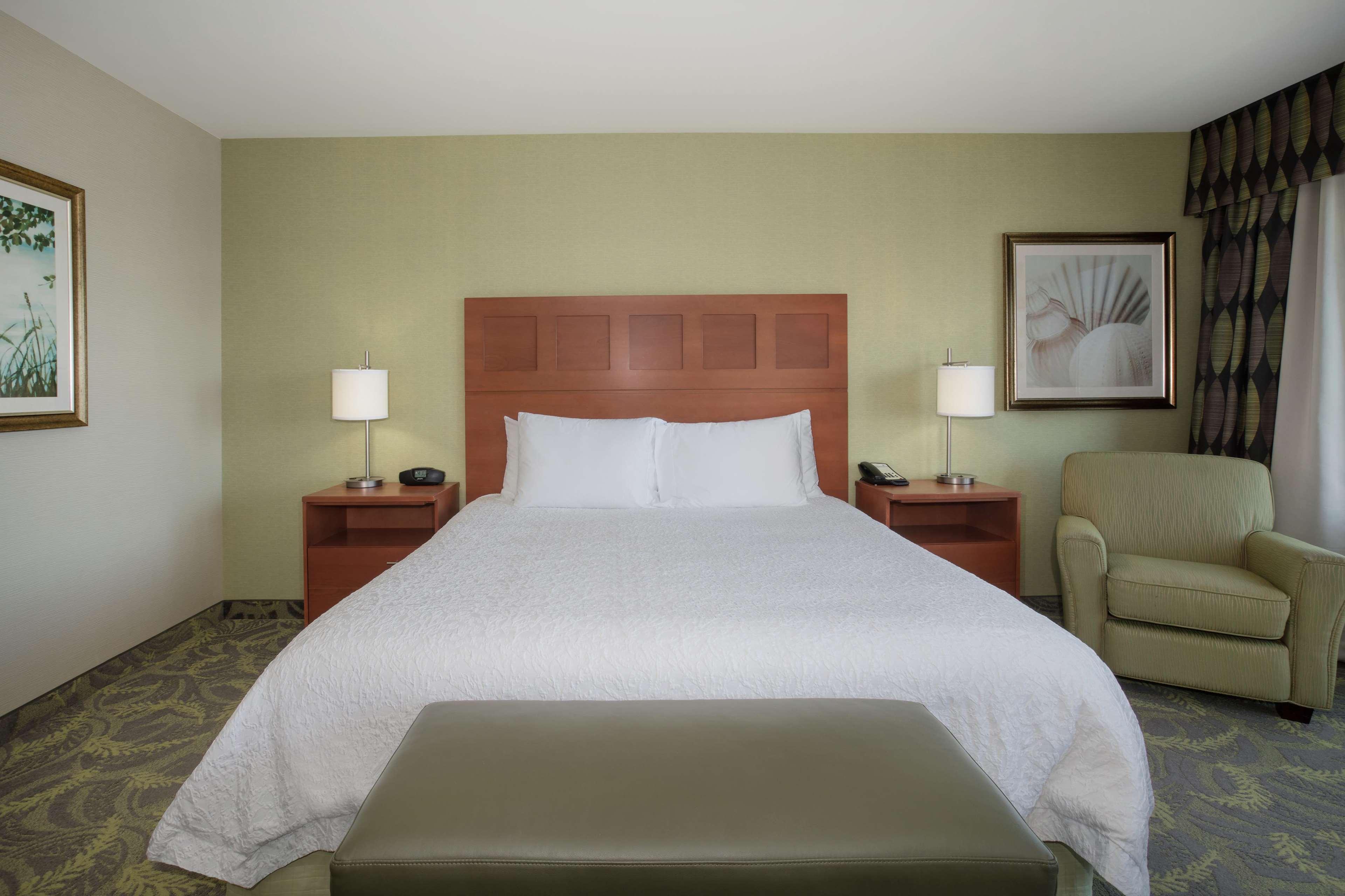 Hampton Inn & Suites Astoria Eksteriør bilde