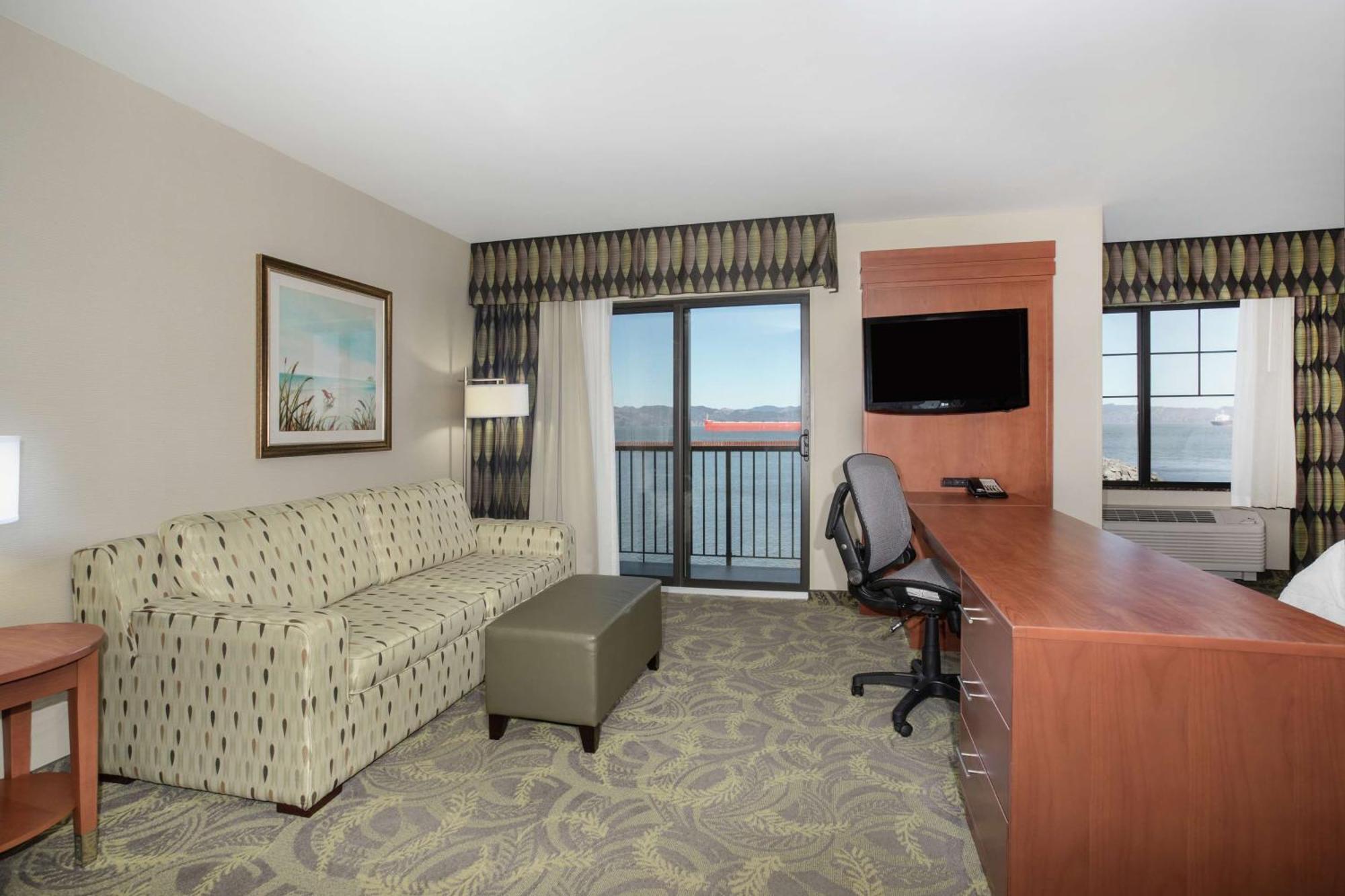 Hampton Inn & Suites Astoria Eksteriør bilde